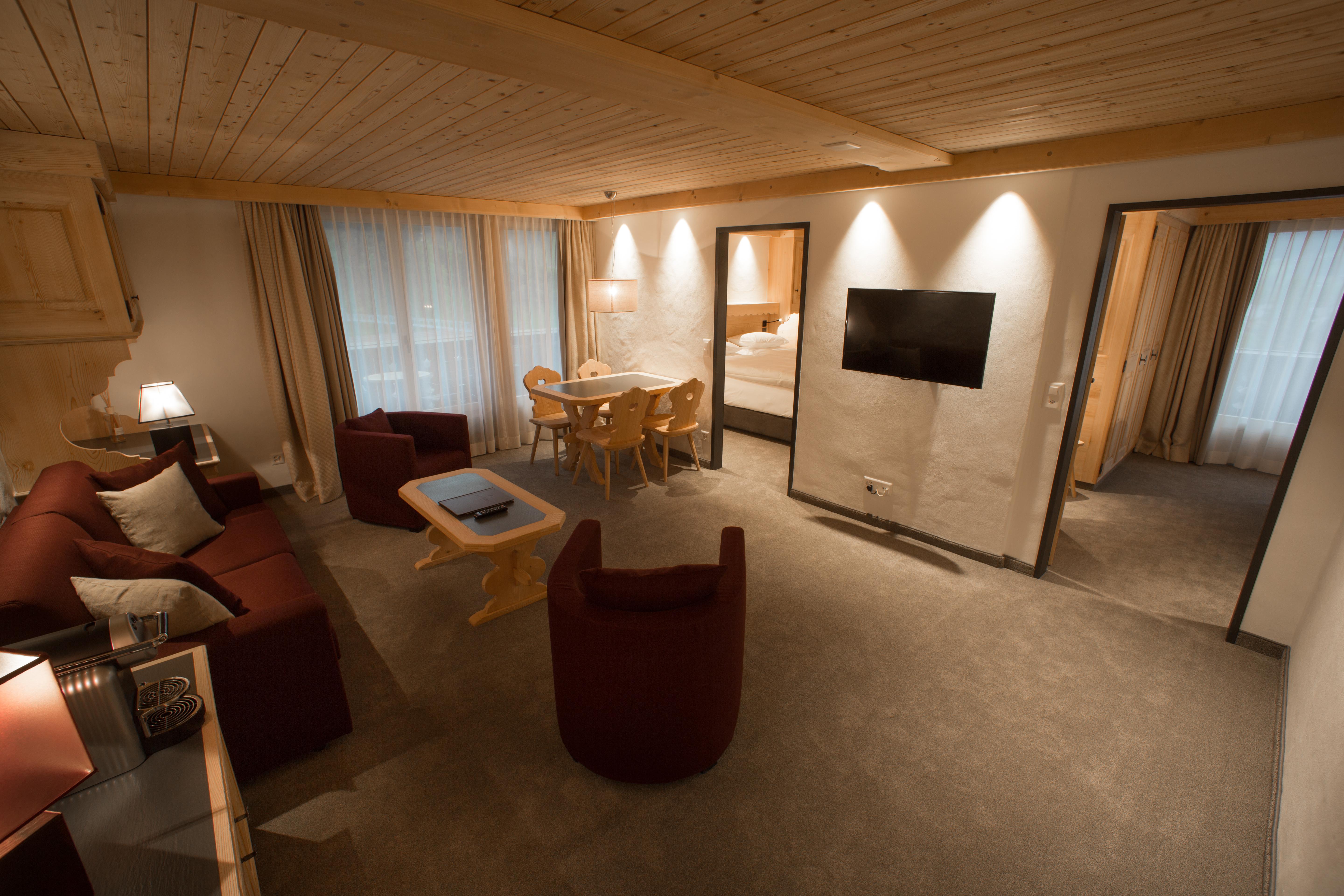 Bernerhof Swiss Quality Hotel Гштад Экстерьер фото